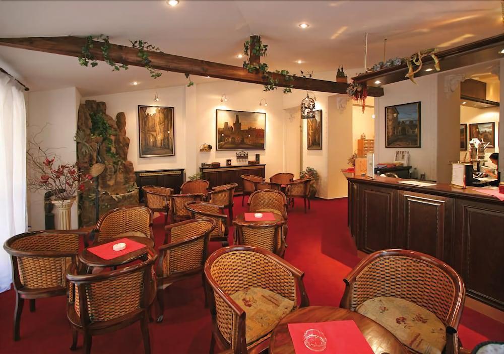 Hotel Atos Praha Restoran foto