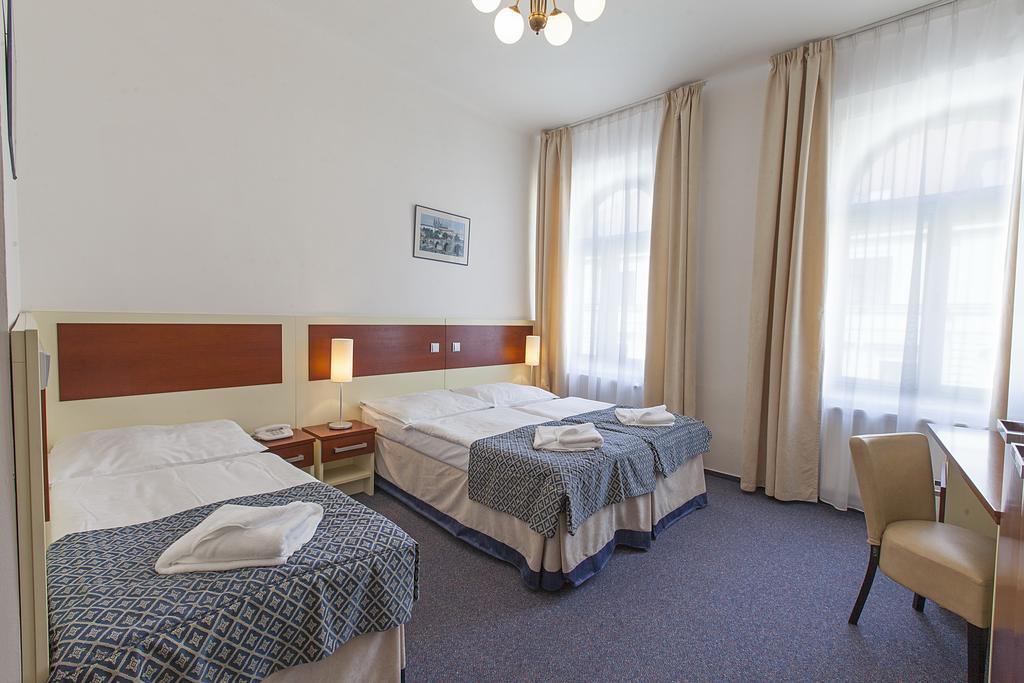 Hotel Atos Praha Bagian luar foto
