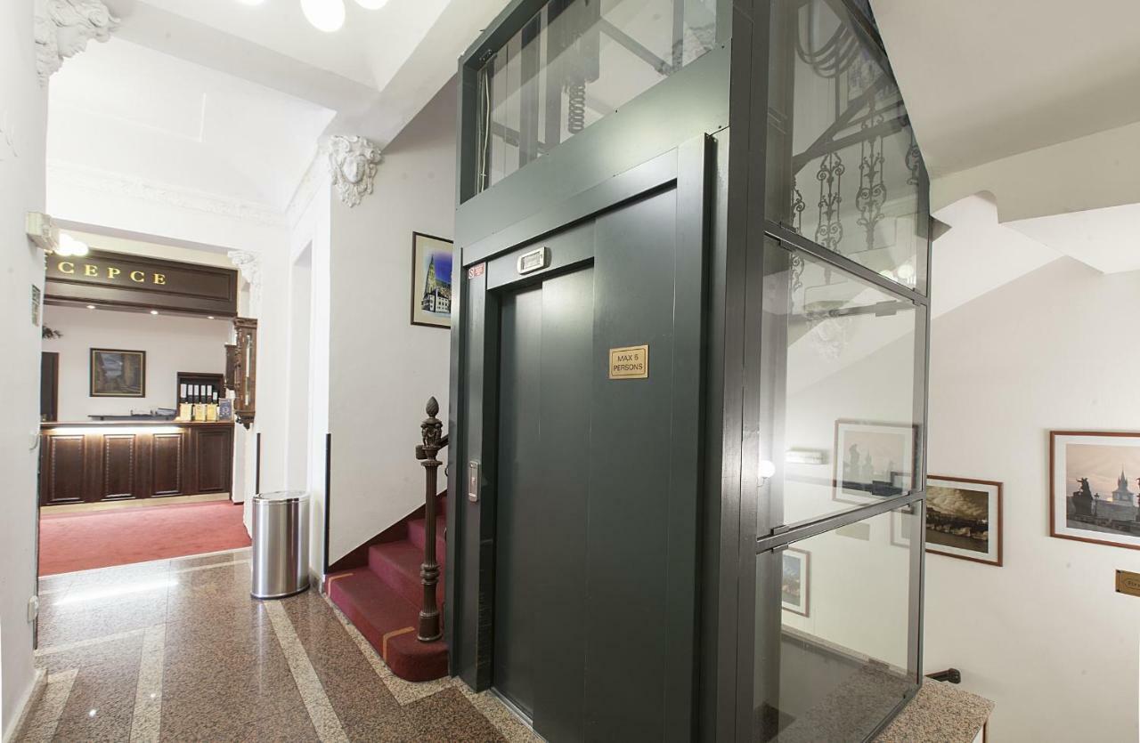 Hotel Atos Praha Bagian luar foto