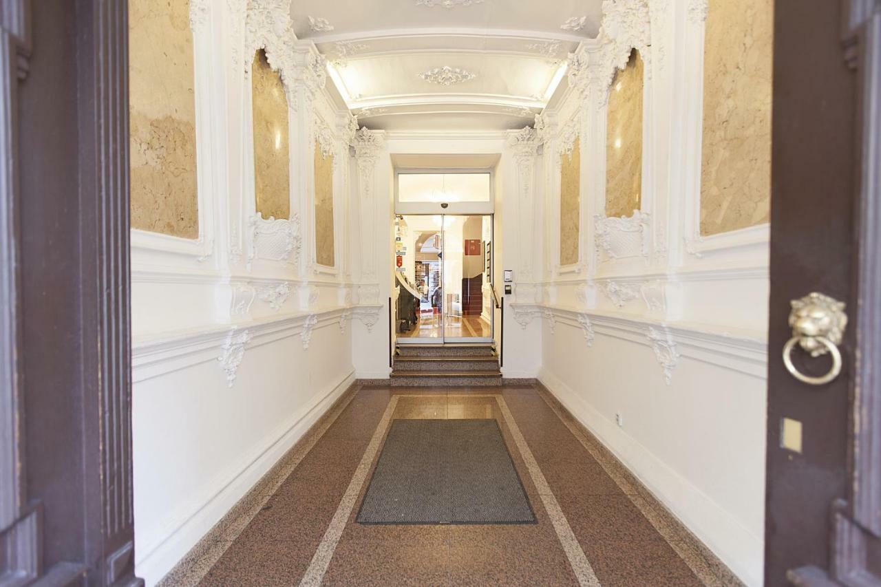 Hotel Atos Praha Bagian luar foto