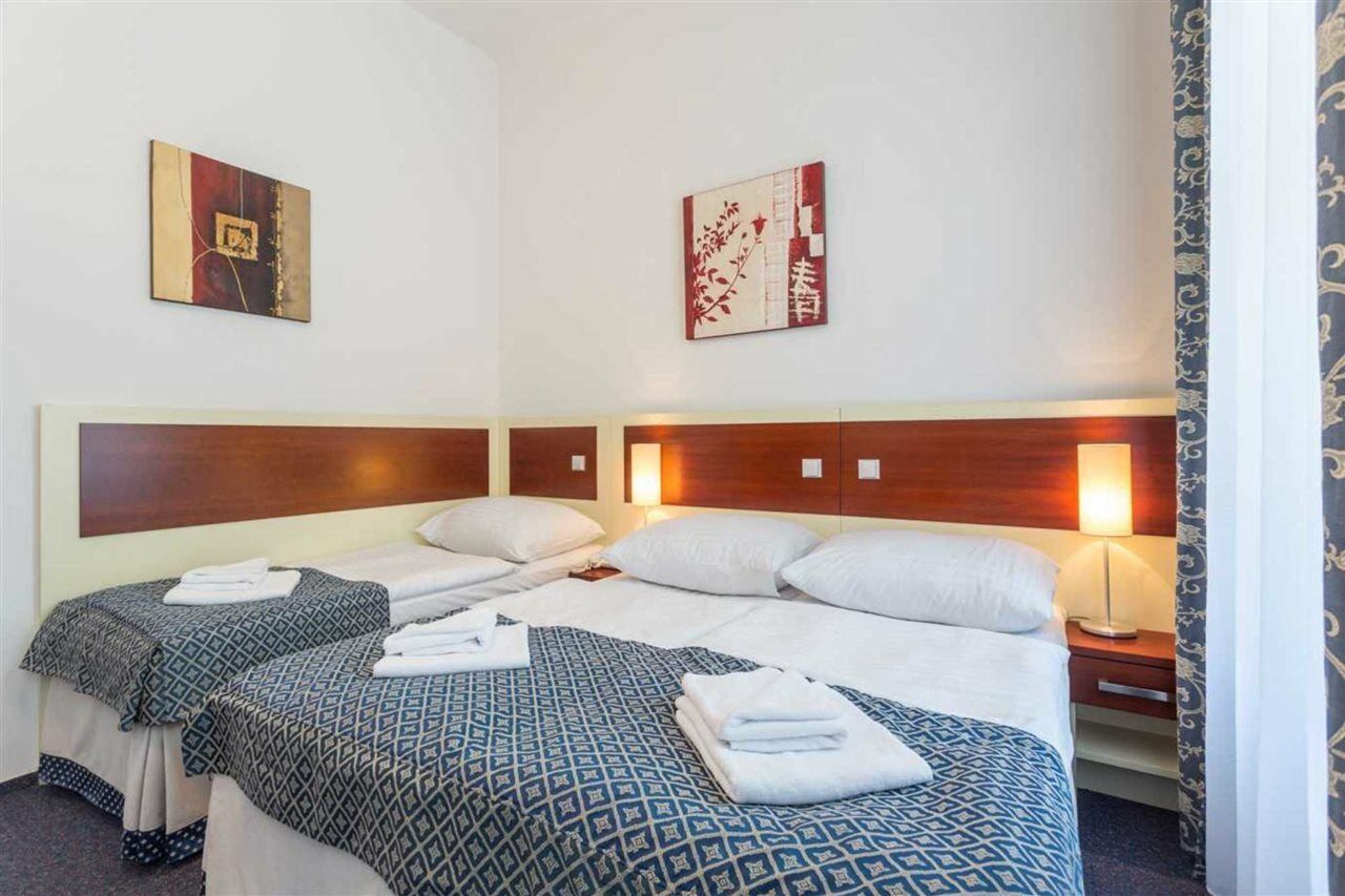 Hotel Atos Praha Bagian luar foto